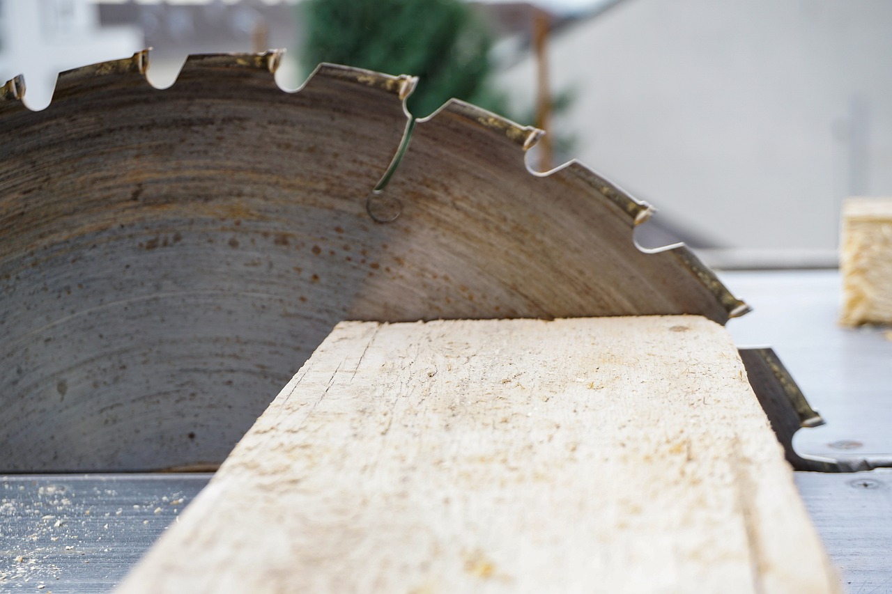 Creating Precision in Woodwork: Using a Joiner